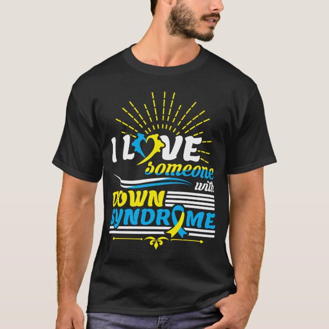 Camiseta Eu Amo Alguém Com Síndrome De Baixo Sensibilização (Frente)