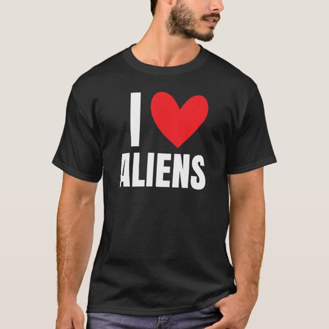 Camiseta Eu Amo Aliens Óvni Coração Área Extraterrestre 51  (Frente)
