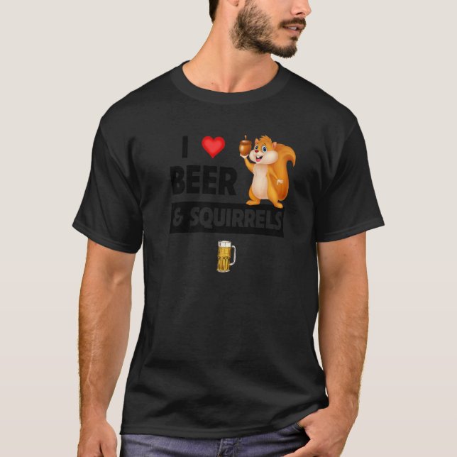 Camiseta Eu Amo Cerveja e Esquilos Engraçado Bebendo Animal (Frente)