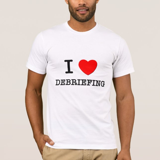 Camiseta Eu amo Debriefing (Frente)