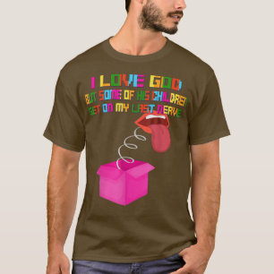 Camiseta Eu Amo Deus, Mas Seus Filhos Ficam Engraçados.
