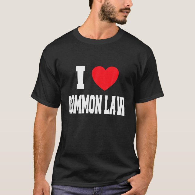 Camiseta Eu Amo Direito Comum (Frente)