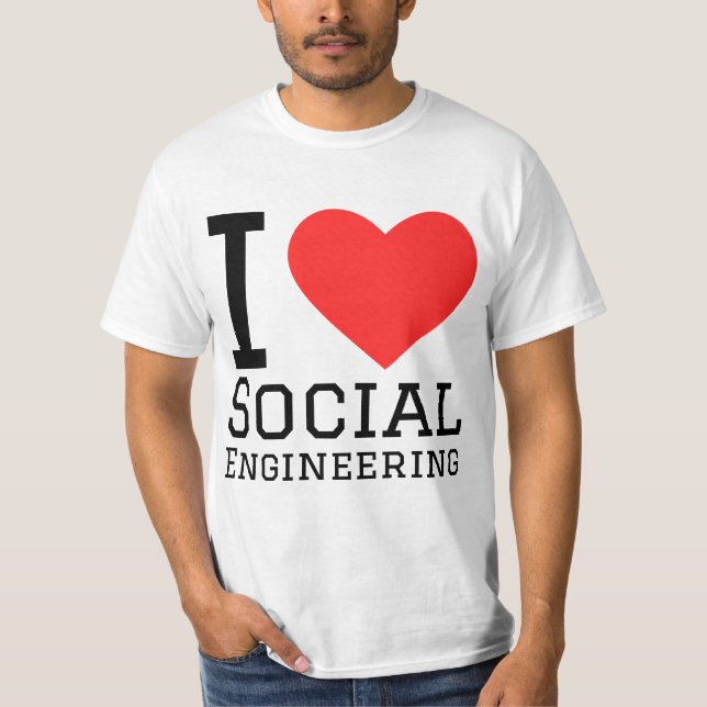 Camiseta Eu amo engenharia social  (Frente)