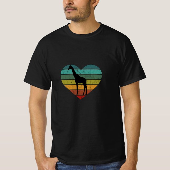 Camiseta Eu Amo Girafas Coração Retro (Frente)