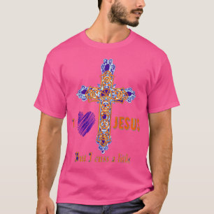 Camiseta Eu Amo Jesus, Mas Eu Cusco Um Pouco