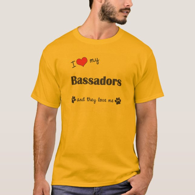 Camiseta Eu amo meu Bassadors (os cães múltiplos) (Frente)