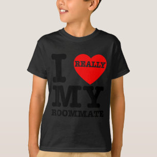 Camiseta Eu Amo Meu Colega de Quarto Coração Presentes Dive