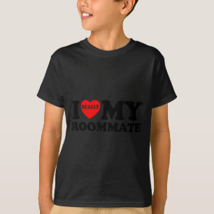 Camiseta Eu Amo Meu Colega de Quarto Coração Presentes Dive