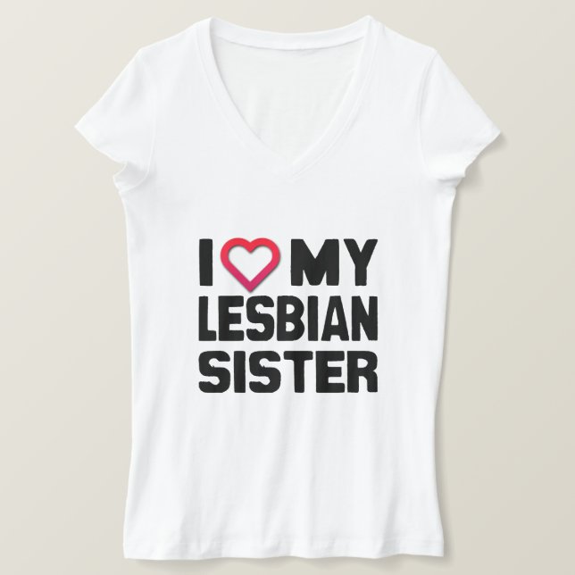 Camiseta EU AMO MINHA IRMÃ LESBIANA -.png (Frente do Design)