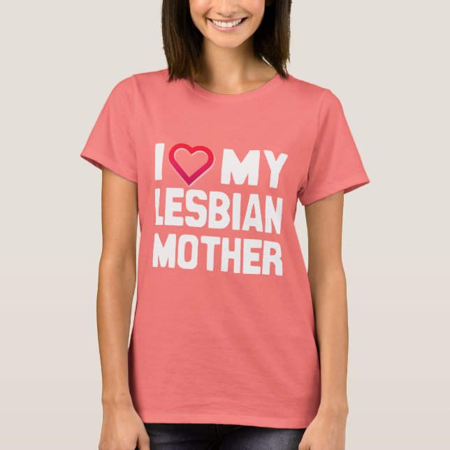 Camiseta EU AMO MINHA MÃE LÉSBICA - -.png (Frente)