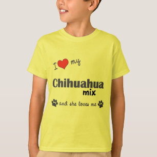 Camiseta Eu amo minha mistura da chihuahua (o cão fêmea)