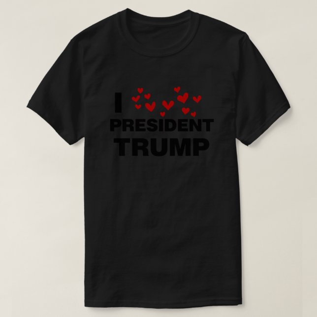Camiseta Eu Amo O Presidente Trump Hearts (Frente do Design)