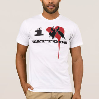 Camiseta eu AMO O TSHIRT dos TATUAGENS