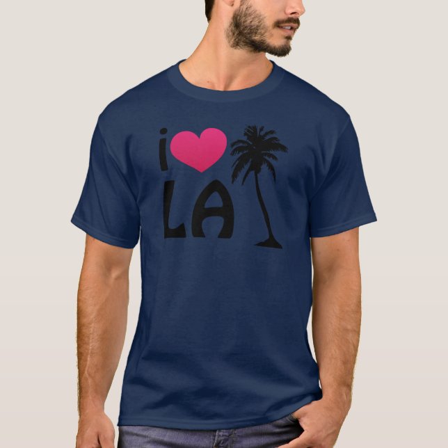 Camiseta Eu amo presentes e roupa do LA (Frente)