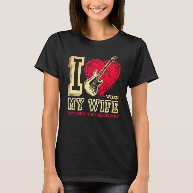 Camiseta Eu Amo Quando Minha Esposa Me Deixa Comprar Mais G (Frente)