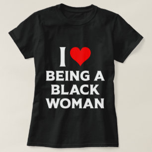 Camiseta Eu Amo Ser Mulher Negra Coração Vermelho