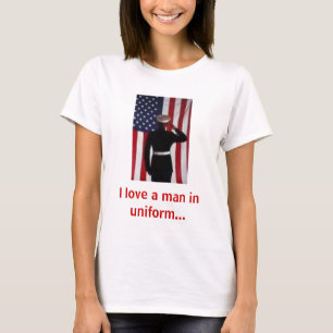 Camiseta Eu amo um homem no uniforme…