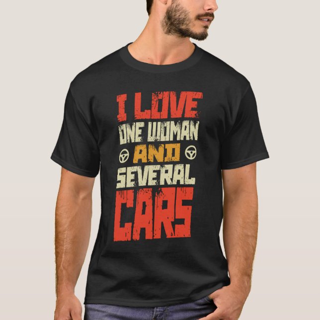 Camiseta Eu amo uma mulher e vários carros (Frente)