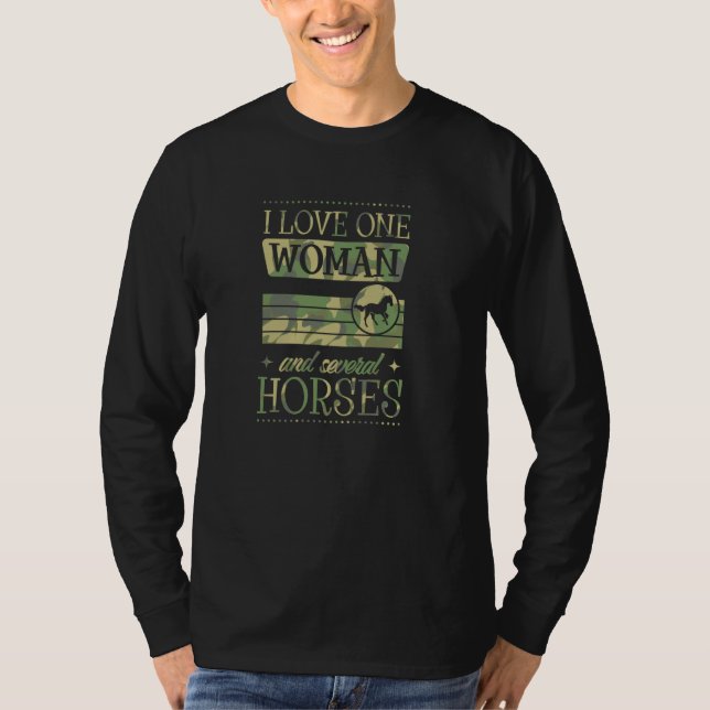 Camiseta Eu Amo Uma Mulher E Vários Cavalos (Frente)