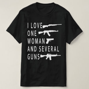 Camiseta Eu Amo Uma Mulher Várias Armas ,Dono de Arma ,Segu