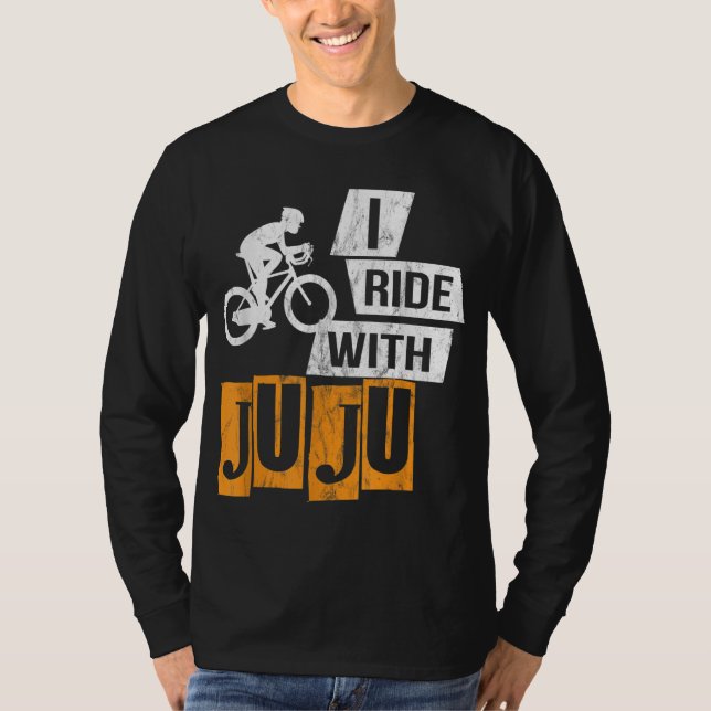 Camiseta Eu Ando com o gráfico Juju - Dom Engraçado (Frente)