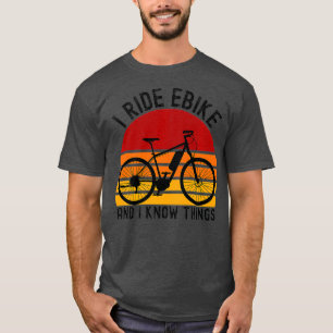 Camiseta Eu Ando De Bicicleta E Conheço Coisas De Biciclet