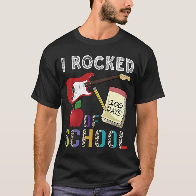 Camiseta Eu Arranjei 100 Dias De Música De Violão Na Escola (Frente)