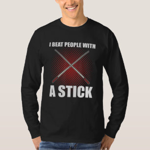 Camiseta Eu Bato Pessoas Com Um Bilhar De Piscina De Pau