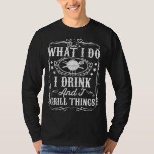 Camiseta Eu Bebo E Eu Giro Coisas Engraçadas Com O Presente