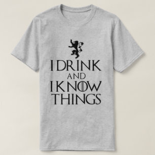 CAMISETA EU BEBO E EU SEI COISAS