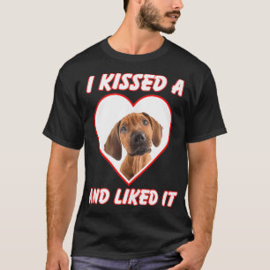 Camiseta Eu Beijei Um Cachorro E Gostei Do Ridgeback Rhodes