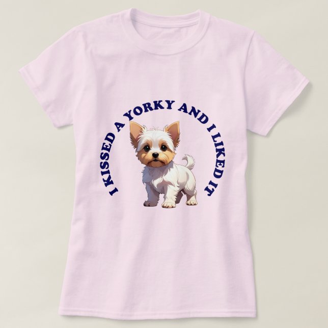 Camiseta Eu Beijei um Filhote de Yorky (Frente do Design)