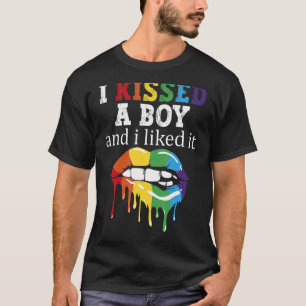 Camiseta Eu Beijei Um Menino E Gostei LGBT Orgulho Rainbow