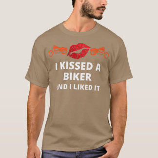 Camiseta Eu beijei um motociclista e gostei de um motocicli