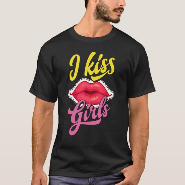 Camiseta Eu Beijo Meninas Lésbicas Lgbt Gráfico (Frente)