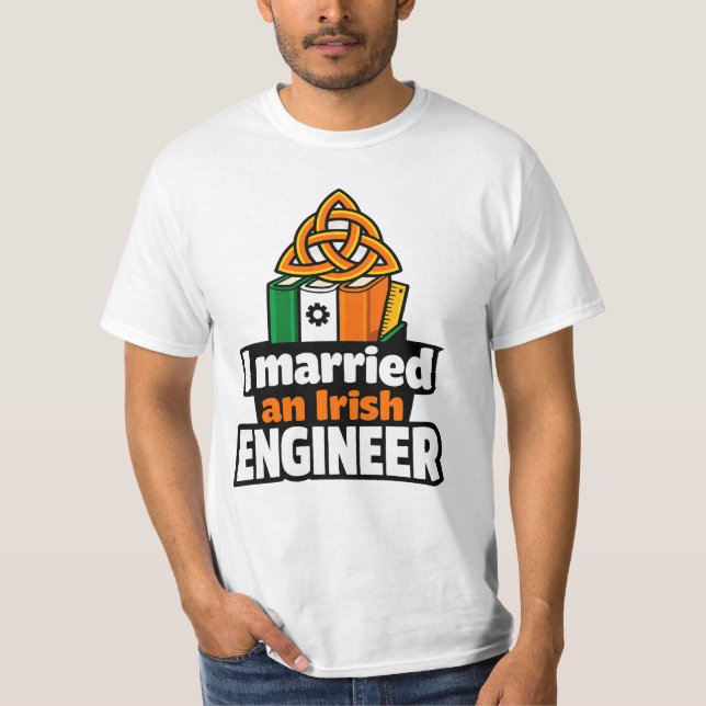 Camiseta Eu Casei com um Engenheiro Irlandês Dia de São Pat (Frente)