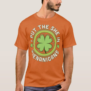 Camiseta Eu Coloquei Ela Em Shenanigans Fechando Saint Patr