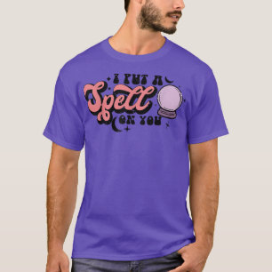 Camiseta Eu Coloquei Um Espelho Em Sua Bruxa Mística De Hal