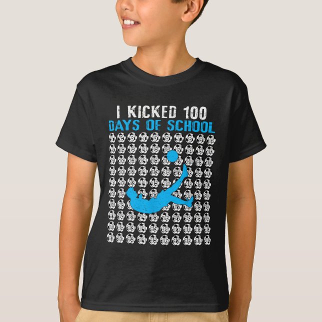 Camiseta Eu Completei 100 Dias De Aula Futebol 100º Dia De  (Frente)