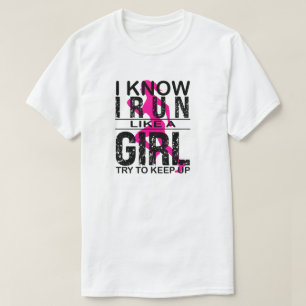 Camiseta Eu corro como uma moça tentando continuar, corrend