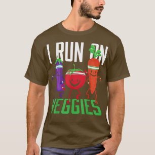 Camiseta Eu Corro Em Veggies Vegans Vegetarian T-Shirt