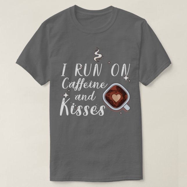 Camiseta Eu corro na cafeína e beijo 3 (Frente do Design)