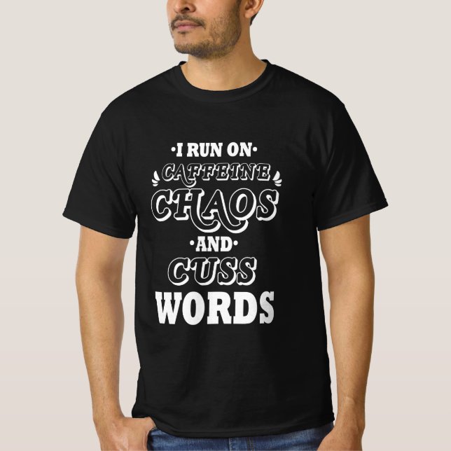 CAMISETA EU CORRO NO CAFÉ CAOS E CUSTO PALAVRAS (Frente)