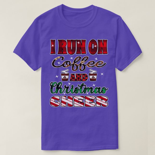 Camiseta eu corro no café e no Natal (Frente do Design)