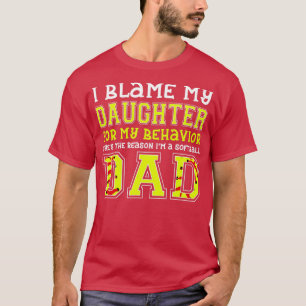 CAMISETA EU CULPO MINHA FILHA POR COMPORTAMENTO ELA É A RAZ