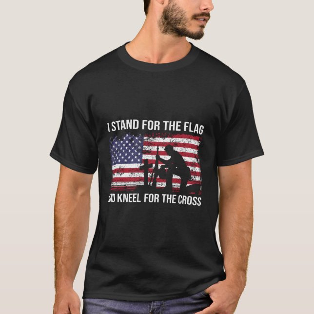 Camiseta Eu Defendo A Bandeira E O Kneel Para A Cruz Americ (Frente)