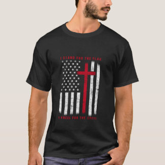 Camiseta Eu Defendo A Bandeira E O Kneel Para A Cruz Americ