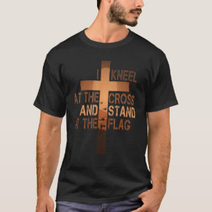 Camiseta Eu Defendo A Bandeira E O Kneel Para A Cruz Patri