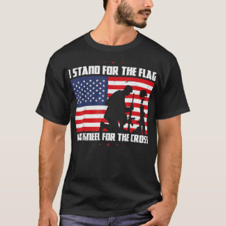 Camiseta Eu Defendo A Bandeira E O Kneel Para A Fl Cruzada