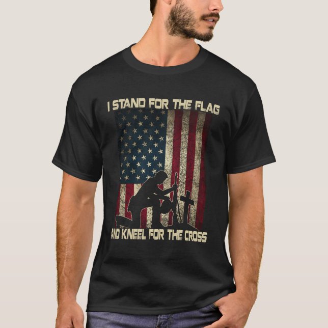 Camiseta Eu Defendo A Bandeira E O Kneel Para O Presente Cr (Frente)